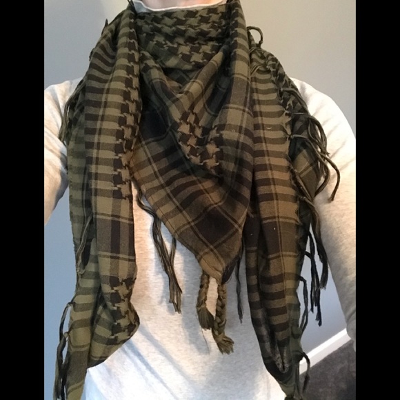 Vintage Accessories - Traveler Green Scarf